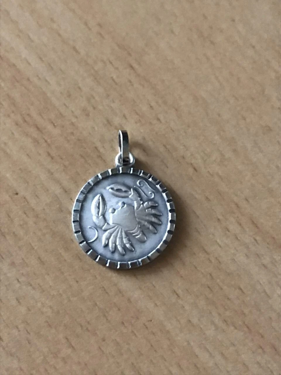 Pendentif pendant colgante hanger siogairlin pendente pingente anhanger Cancer